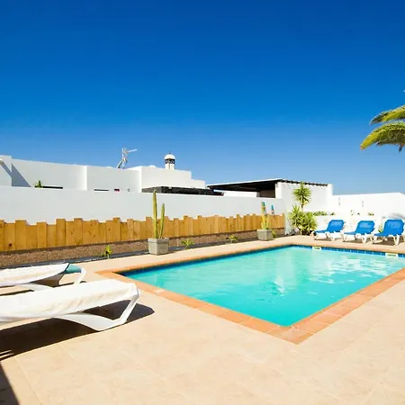Zen Your Life - By Az Villa Playa Blanca